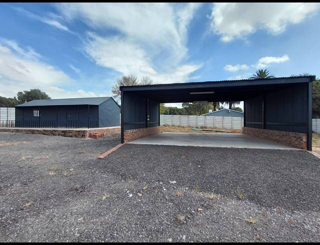 8,499M² INDUSTRIAL YARD TO LET IN BREDELL